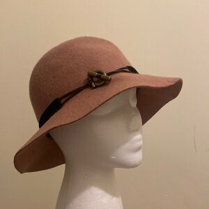 Raffaello Bottini Brown wool hat .